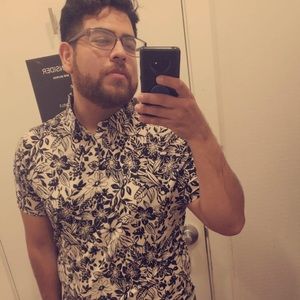 Meet your Posher, Adrian